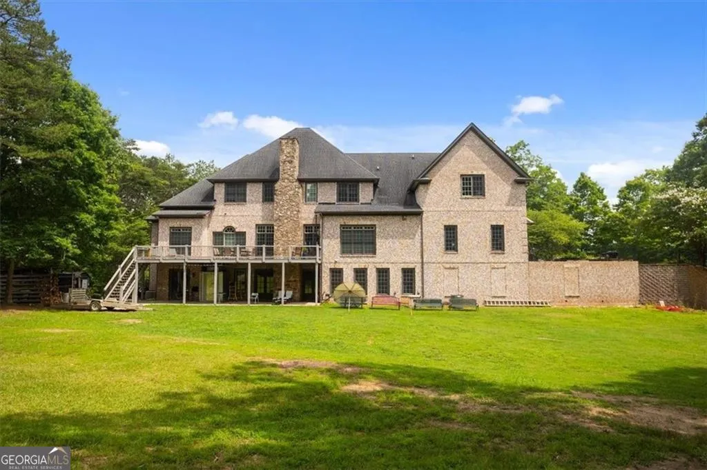 7945 Reinhardt College Parkway