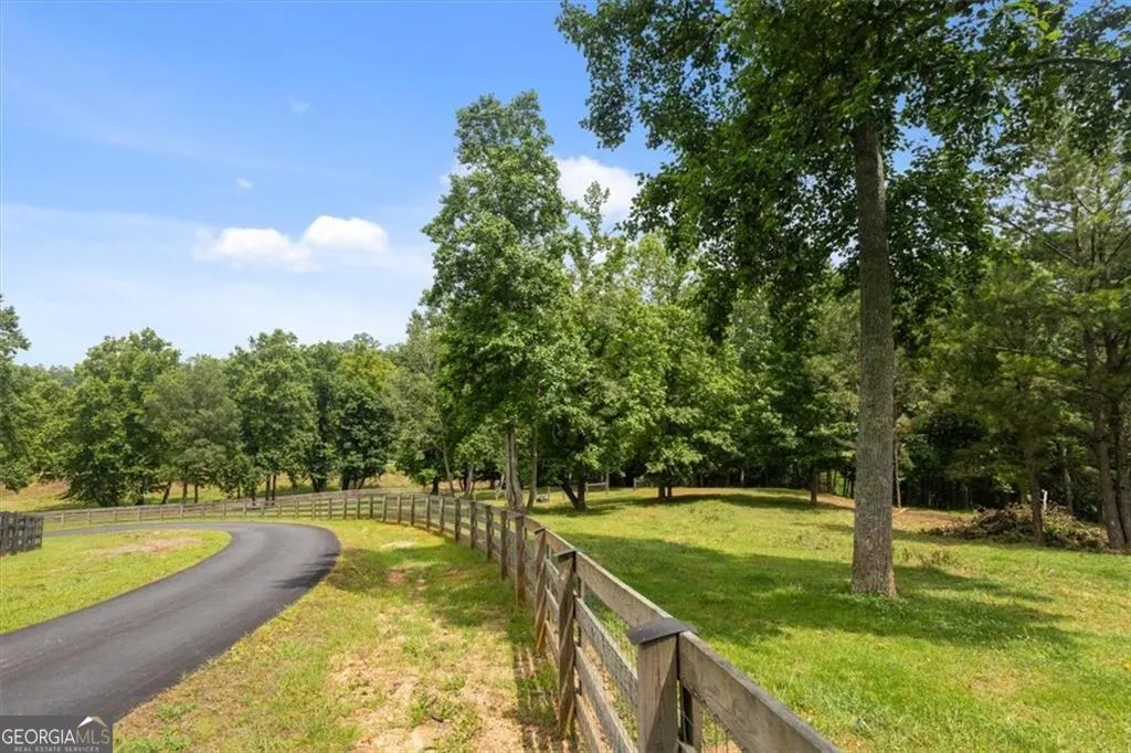7945 Reinhardt College Parkway