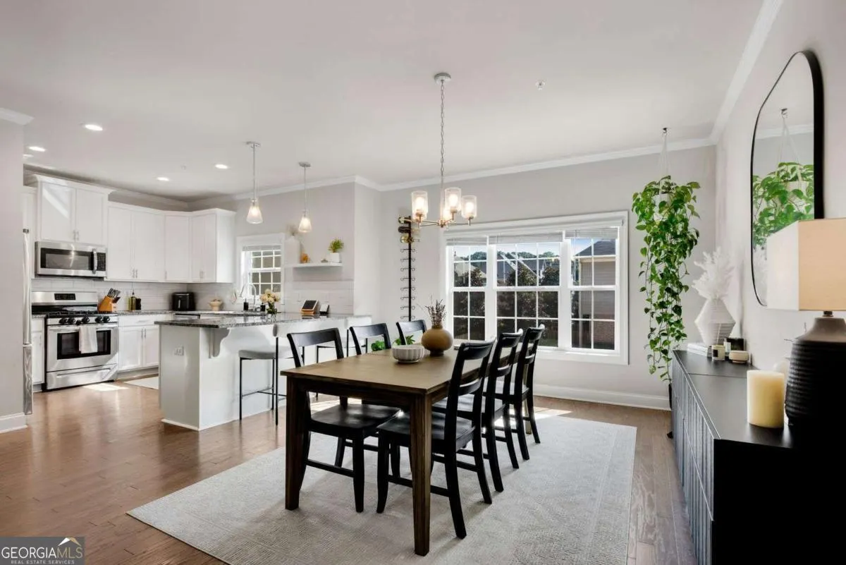 1402 Glen Ivy