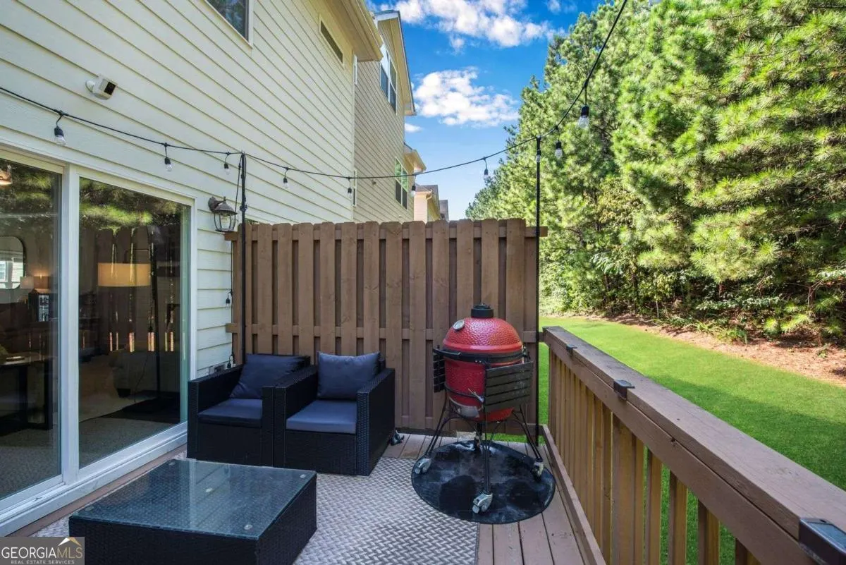 1402 Glen Ivy