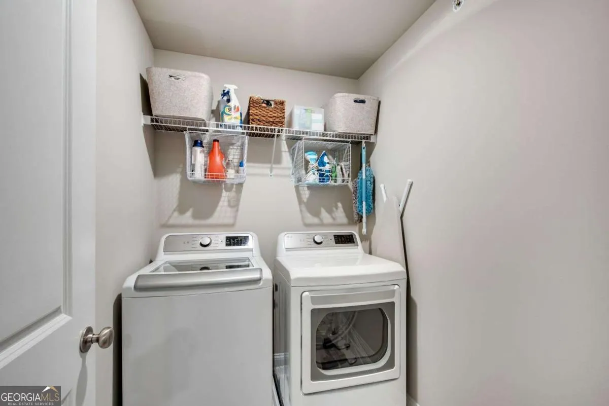 1402 Glen Ivy
