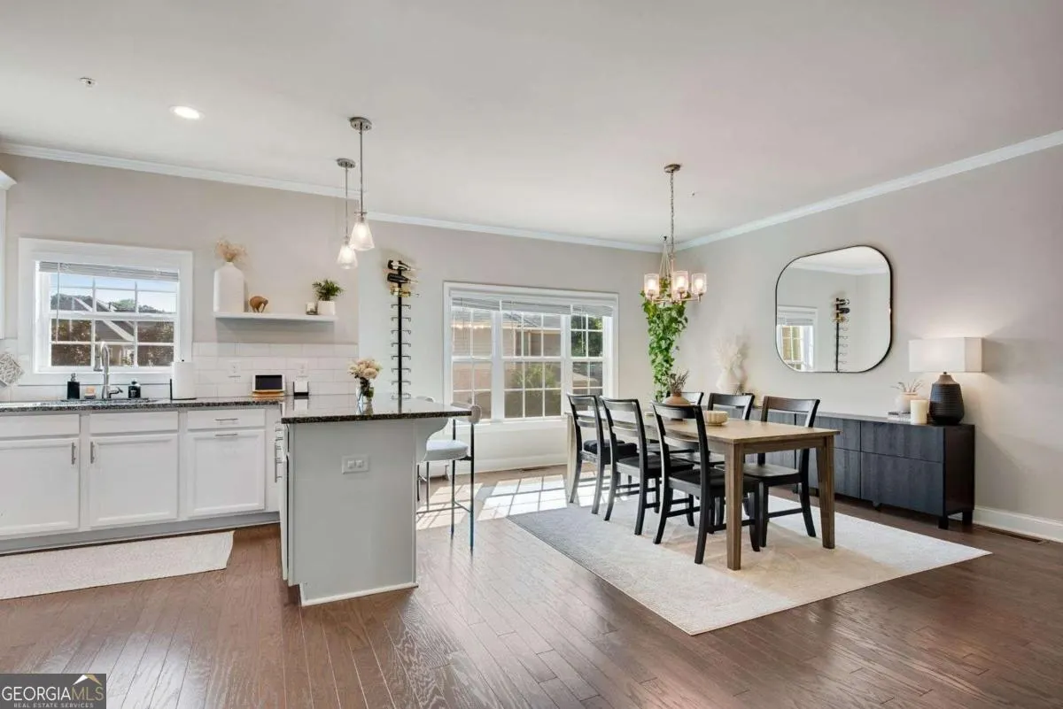 1402 Glen Ivy
