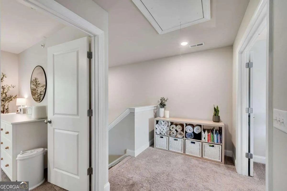 1402 Glen Ivy