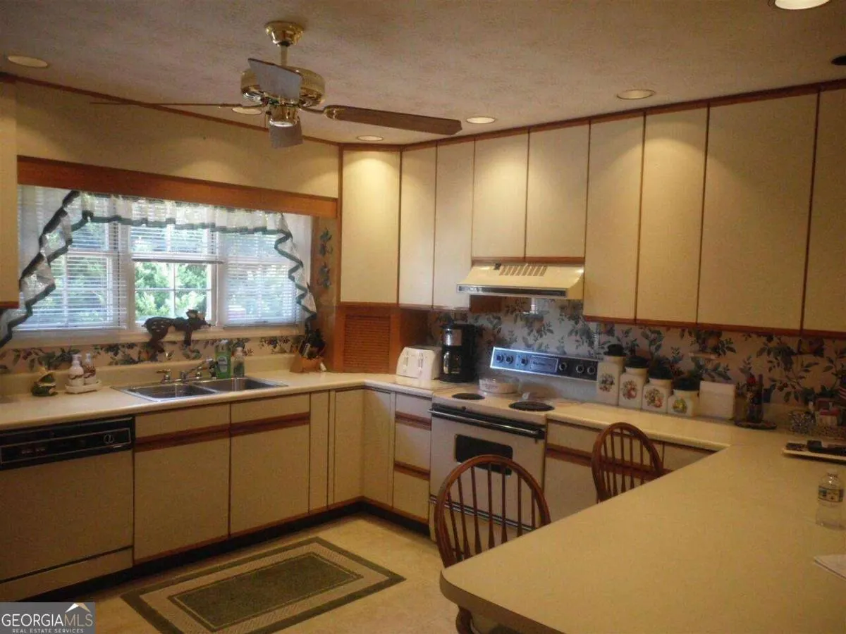 3315 Salem Cove Trail SE