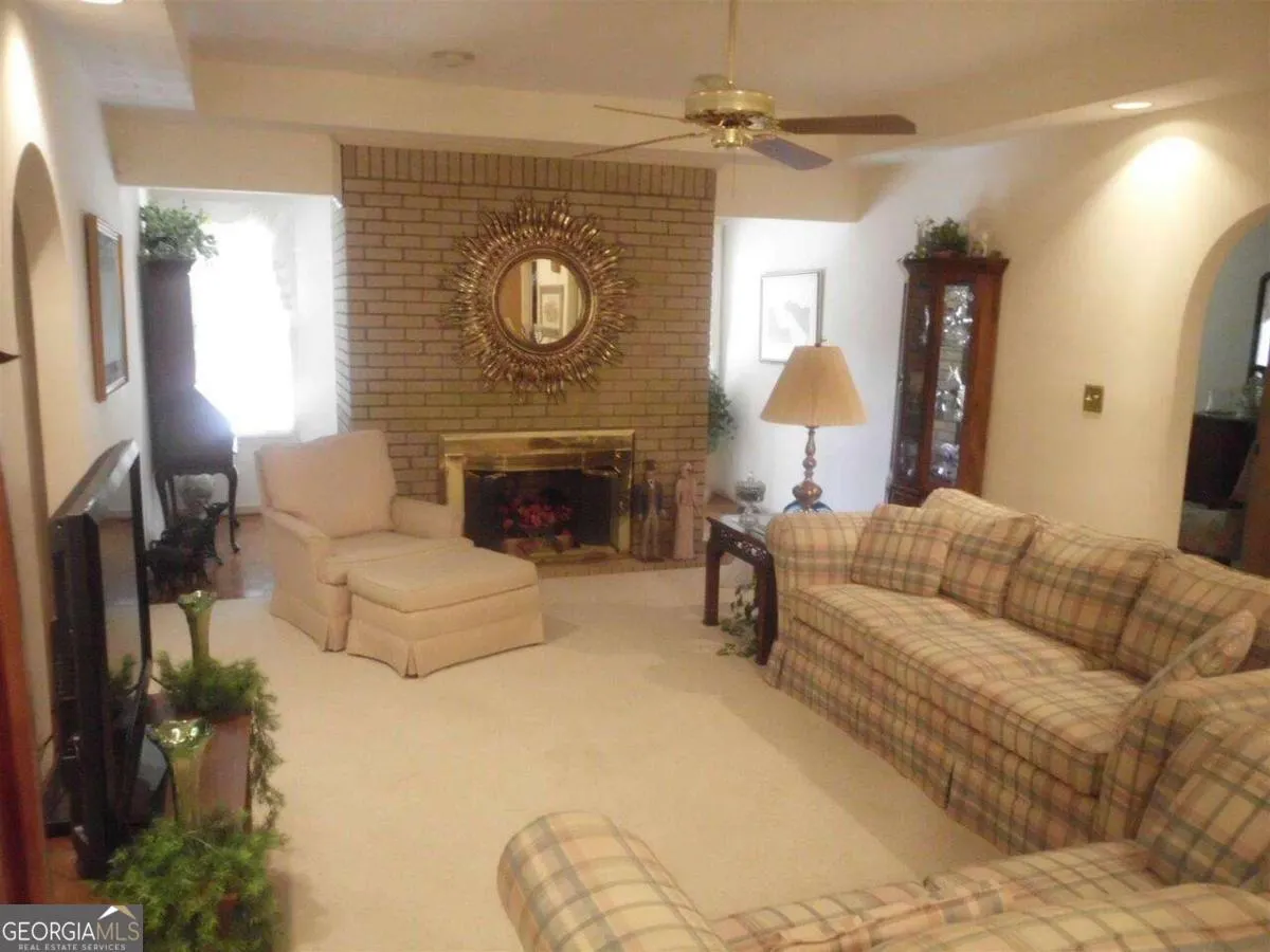3315 Salem Cove Trail SE