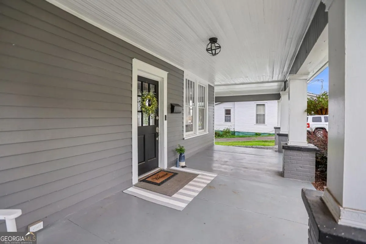 201 Oak Street