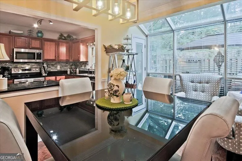 65 MOUNT VERNON Circle