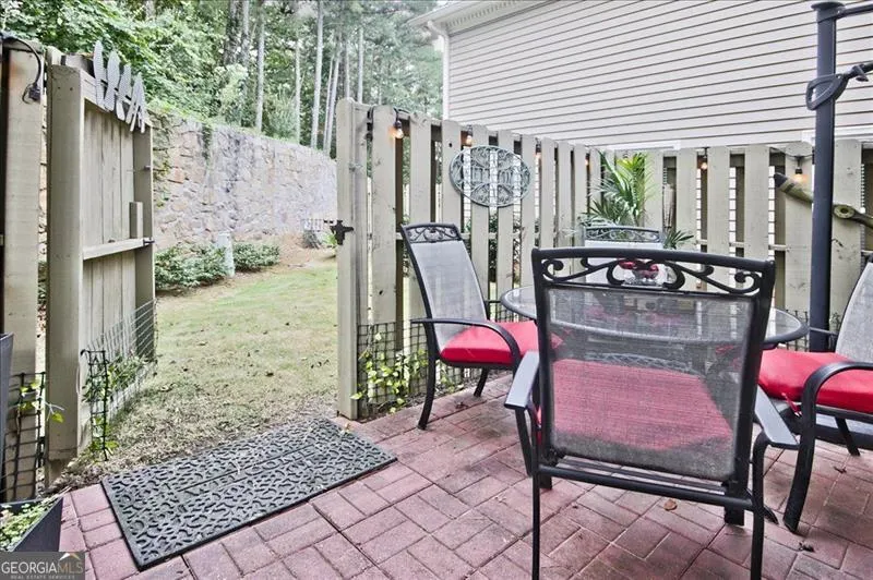 65 MOUNT VERNON Circle