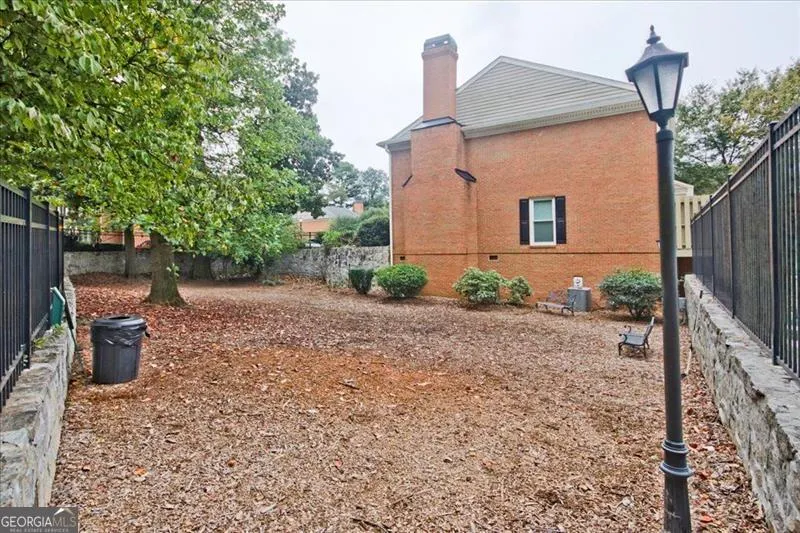 65 MOUNT VERNON Circle
