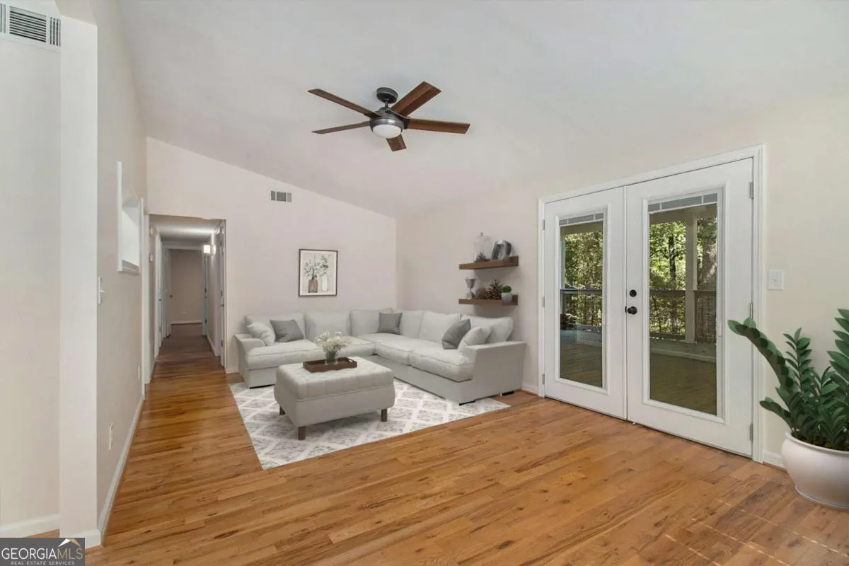 3115 Chimney Cove Lane