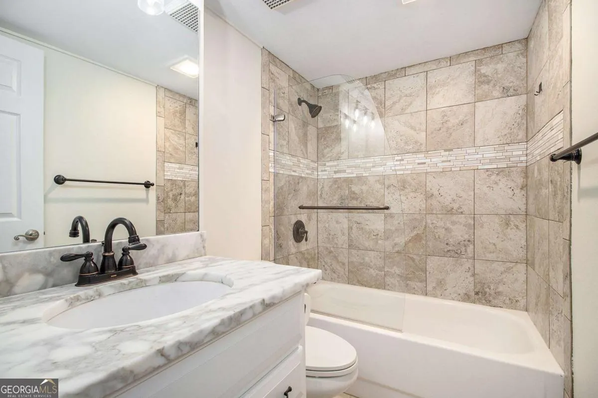3115 Chimney Cove Lane