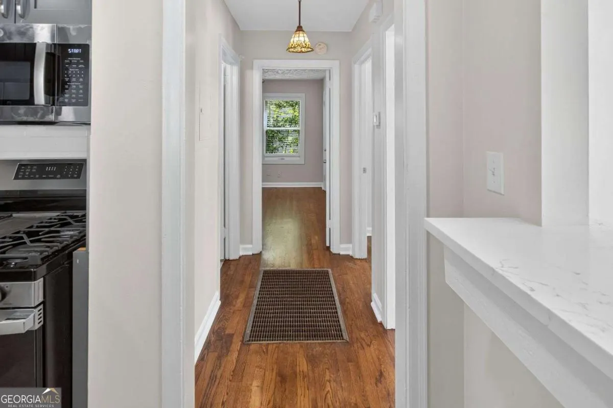 475 Center Hill Avenue NW