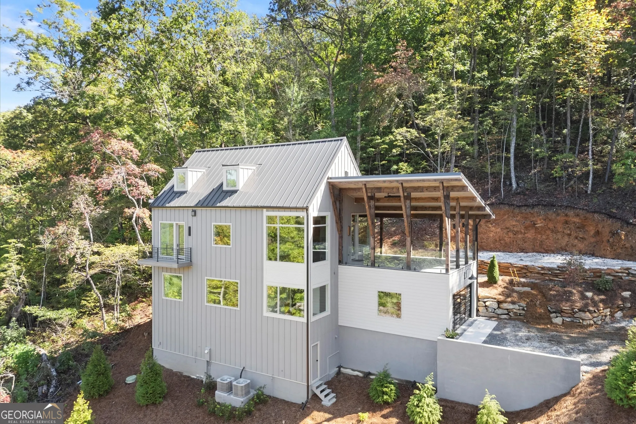 655 Bent Grass Way