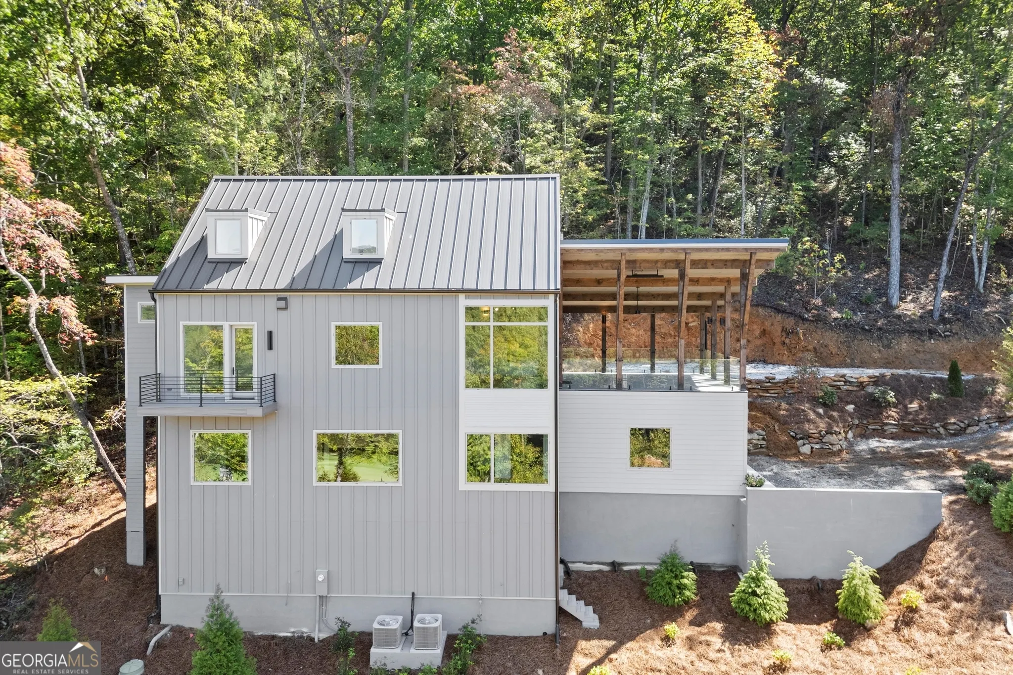 655 Bent Grass Way