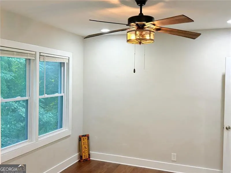 2025 Venetian Drive