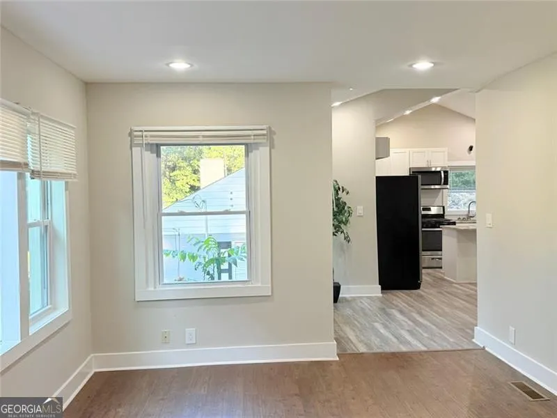 2025 Venetian Drive