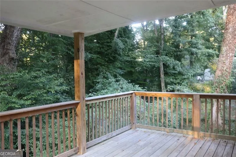 2025 Venetian Drive