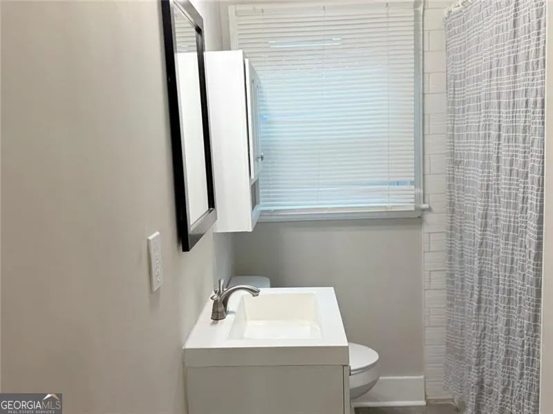 2025 Venetian Drive
