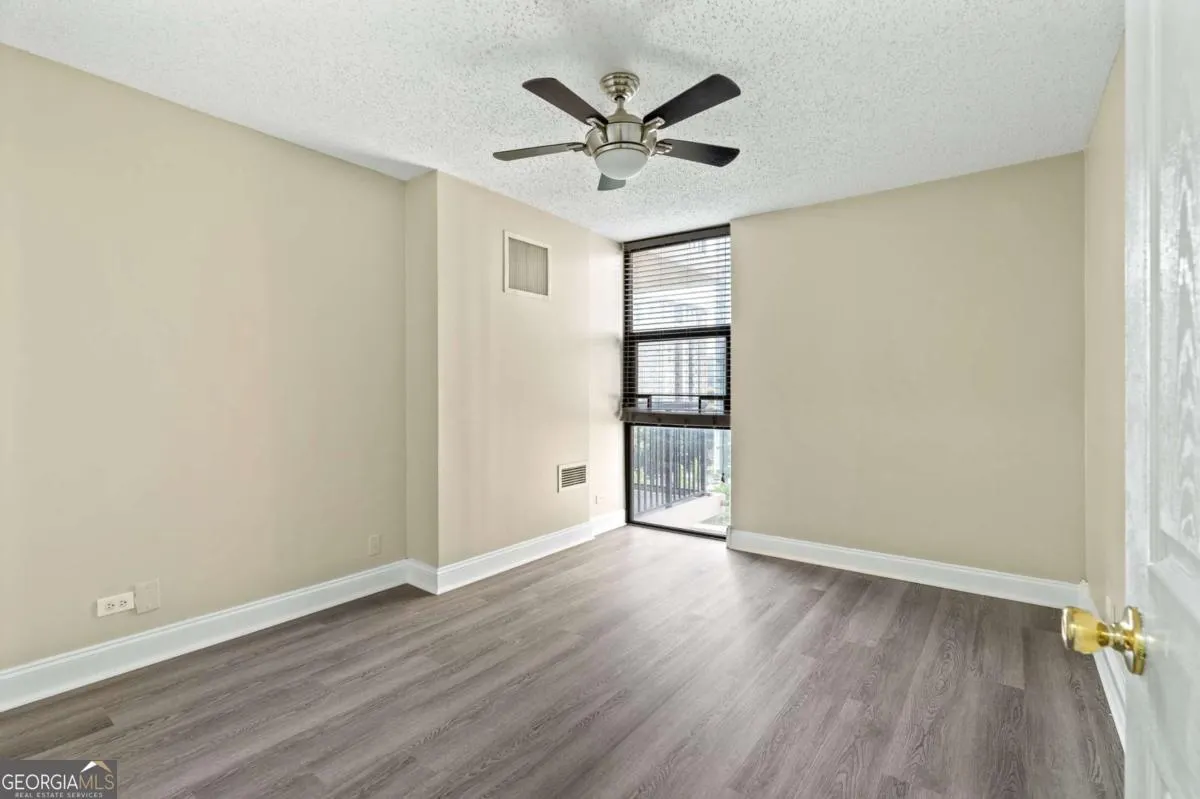 911 620 Peachtree Street NE, #911
