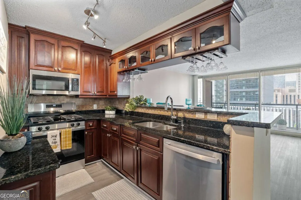 911 620 Peachtree Street NE, #911