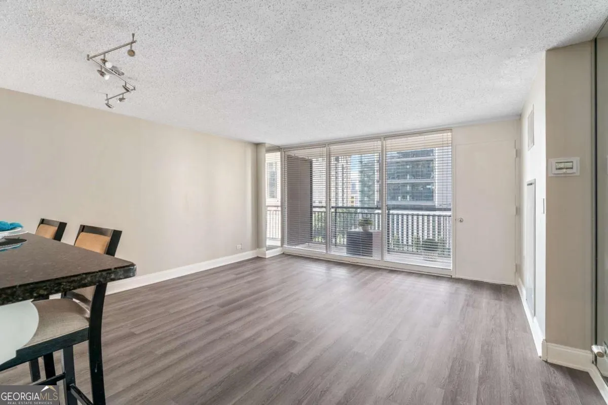 911 620 Peachtree Street NE, #911