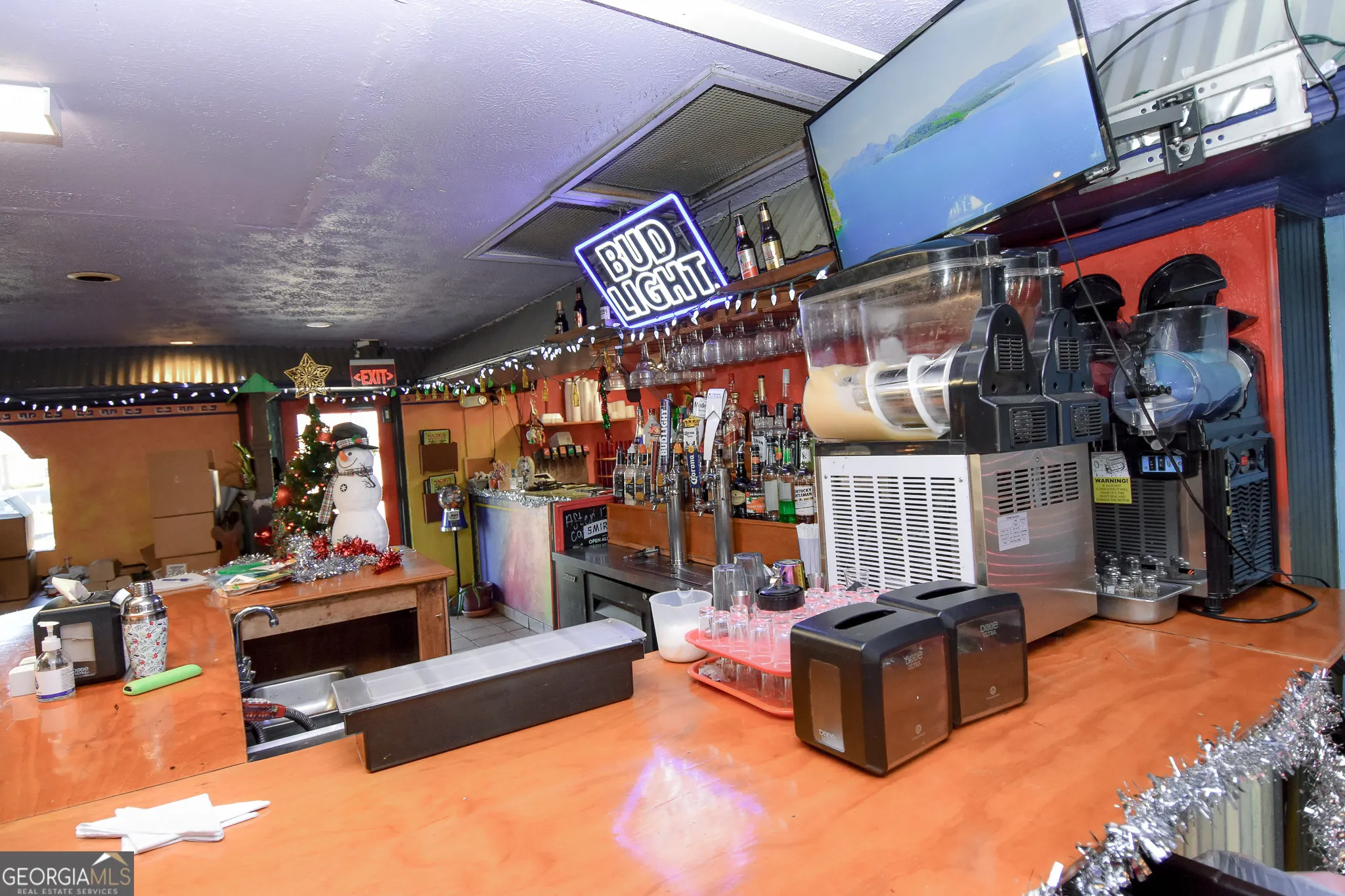 1082 Highway 19 N