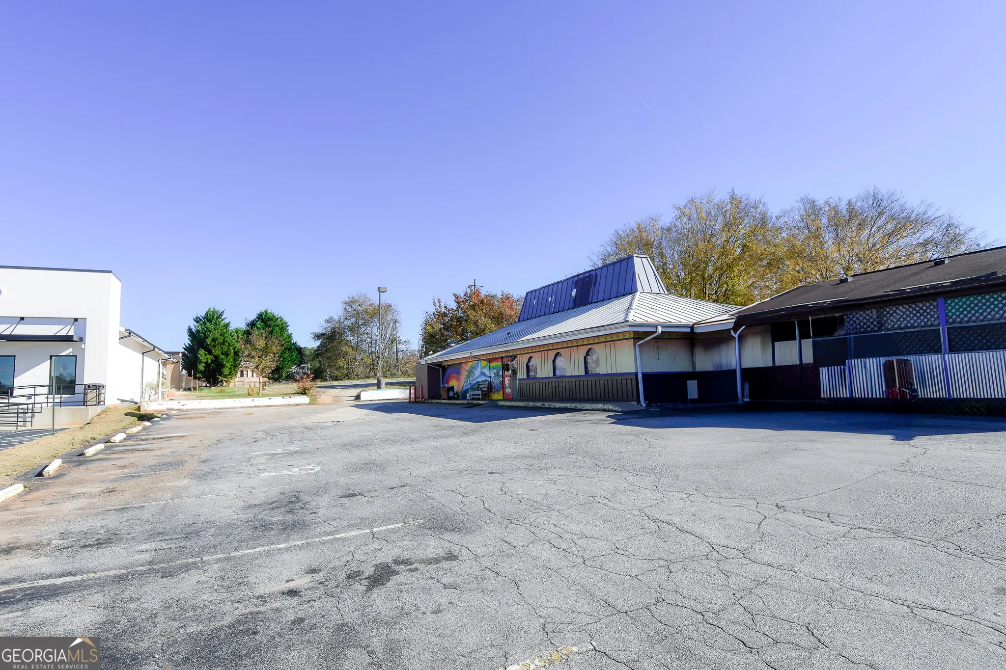 1082 Highway 19 N