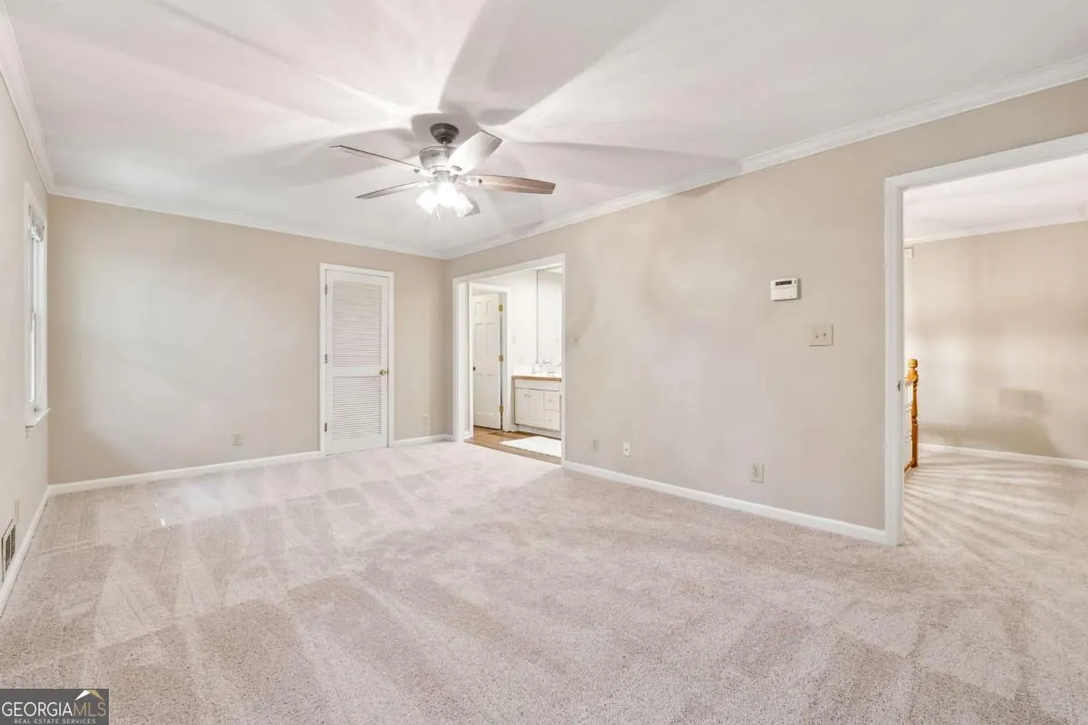 221 Shady Lane SW