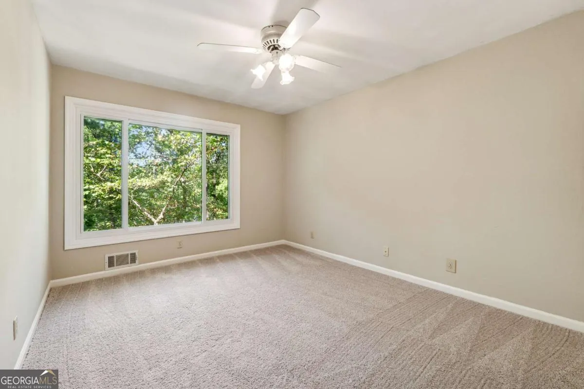 221 Shady Lane SW