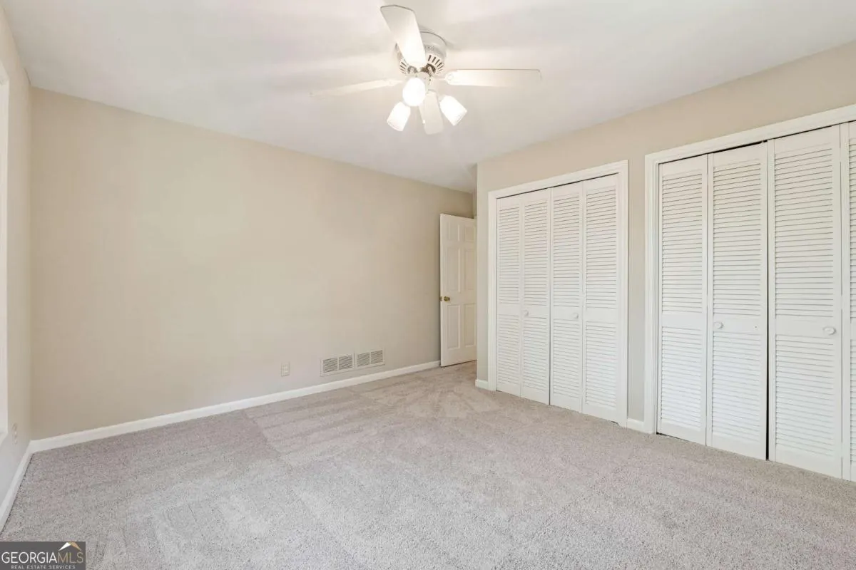 221 Shady Lane SW