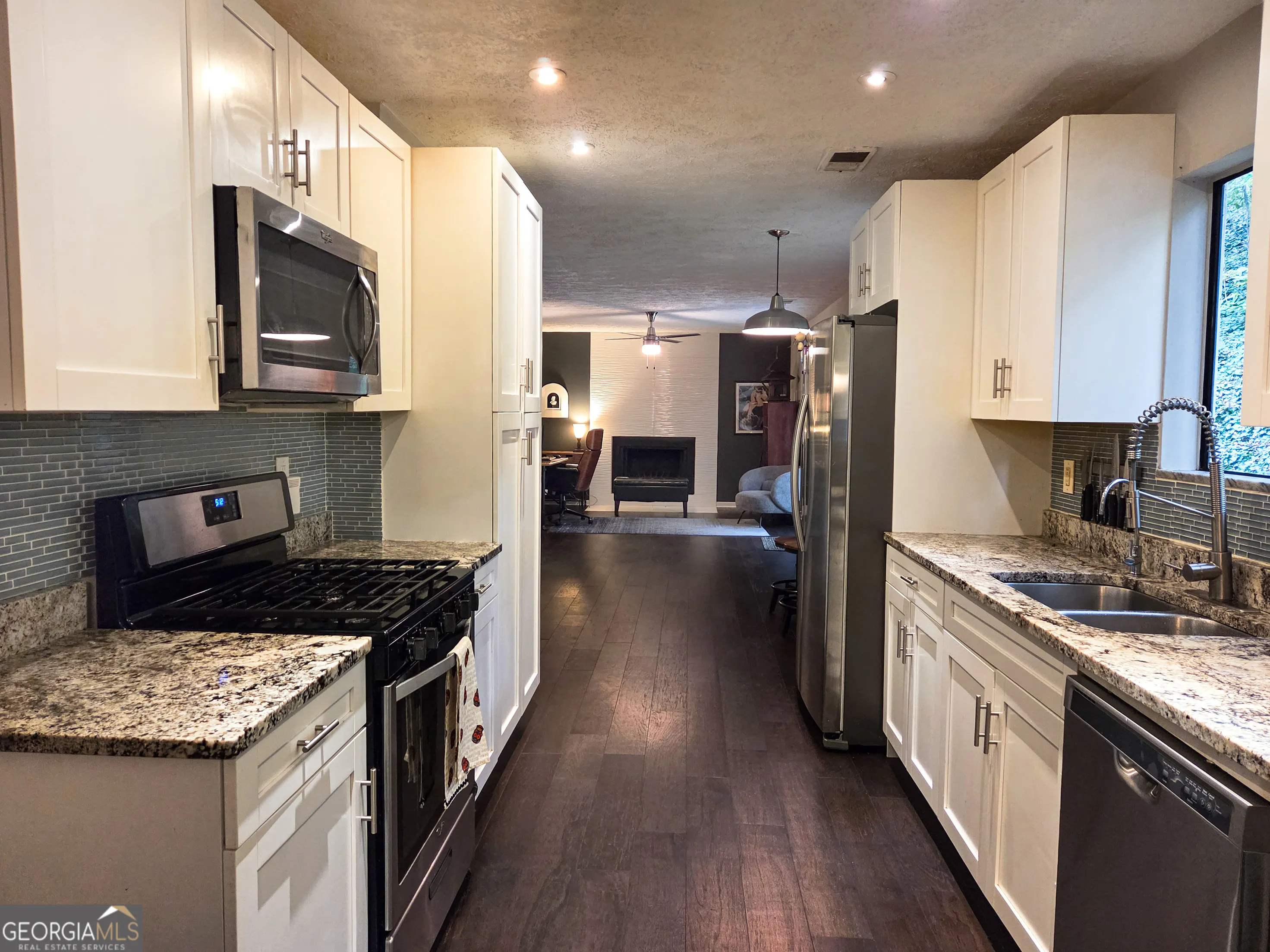2388 Black Oak Drive