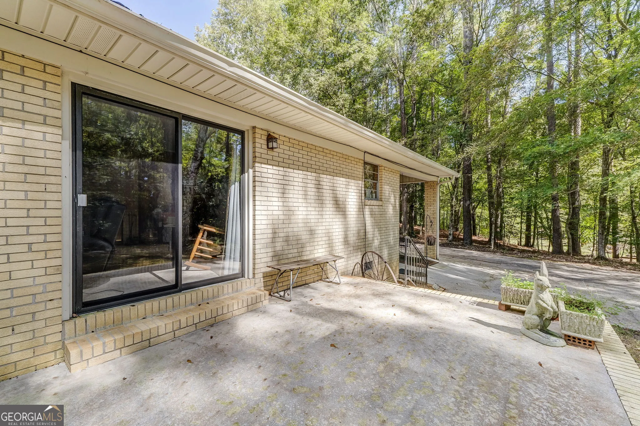 220 Red Horse Road