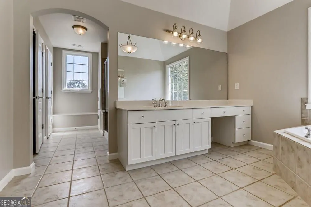 1620 Treybyrne Court