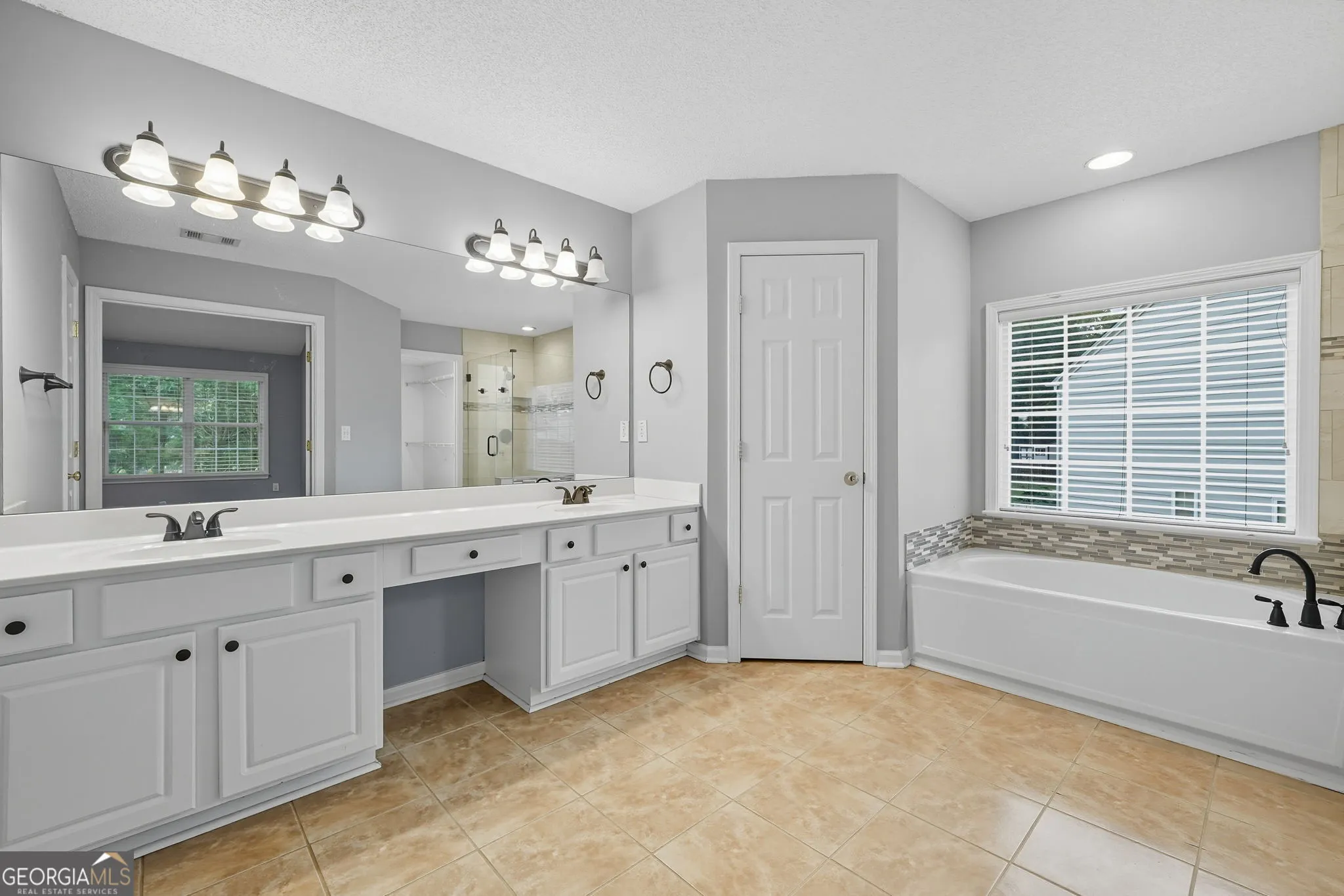 3418 Chastain Glen Lane