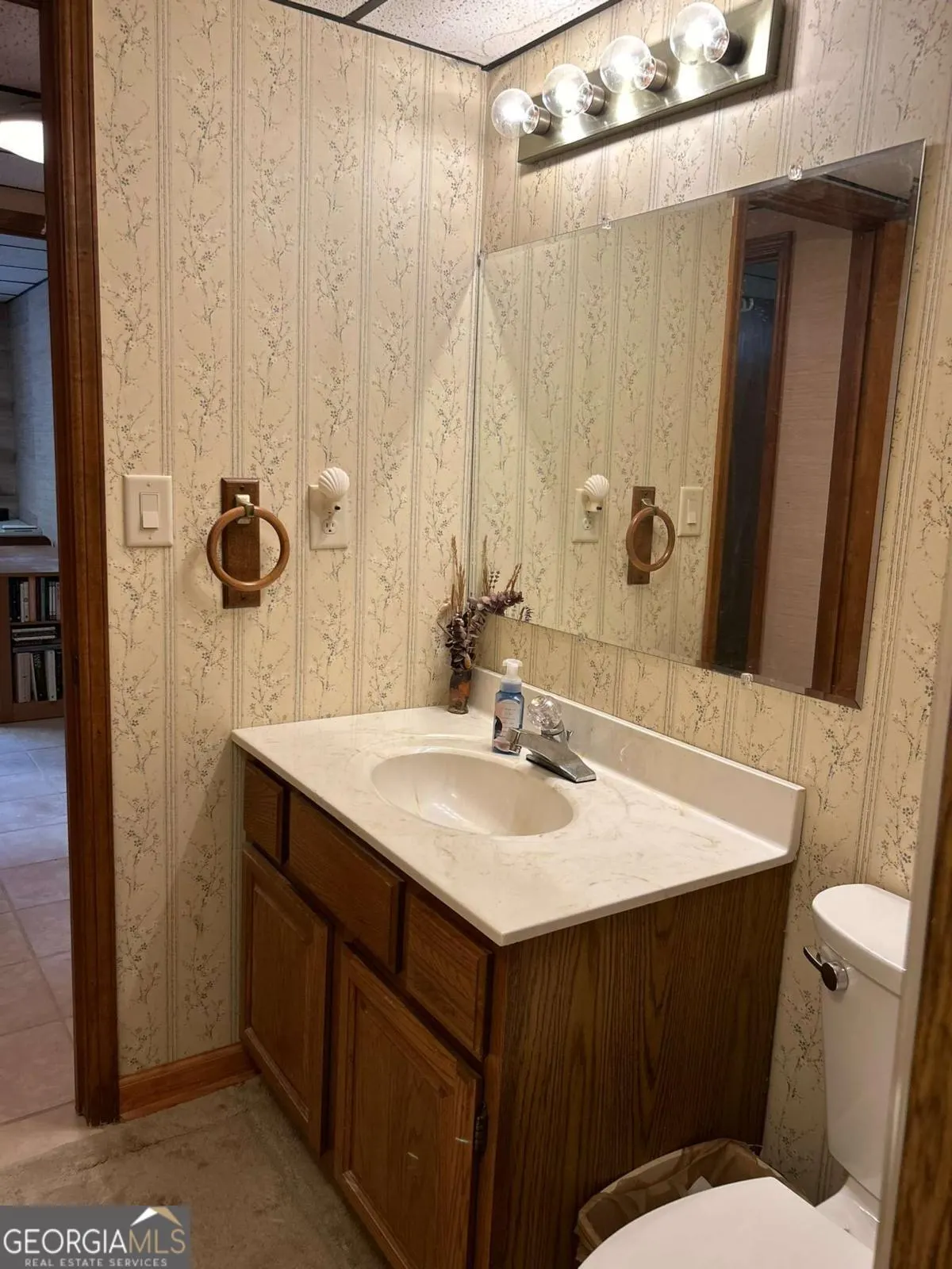 1042 Cedar Forest Court