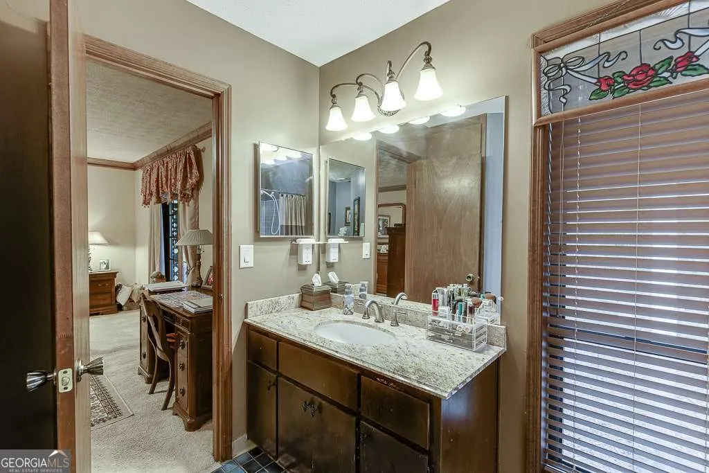 1042 Cedar Forest Court