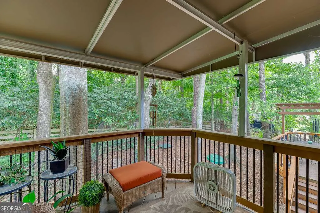 1042 Cedar Forest Court