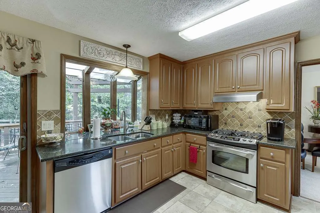 1042 Cedar Forest Court