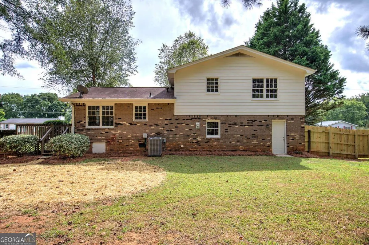 3524 Hopkins Way