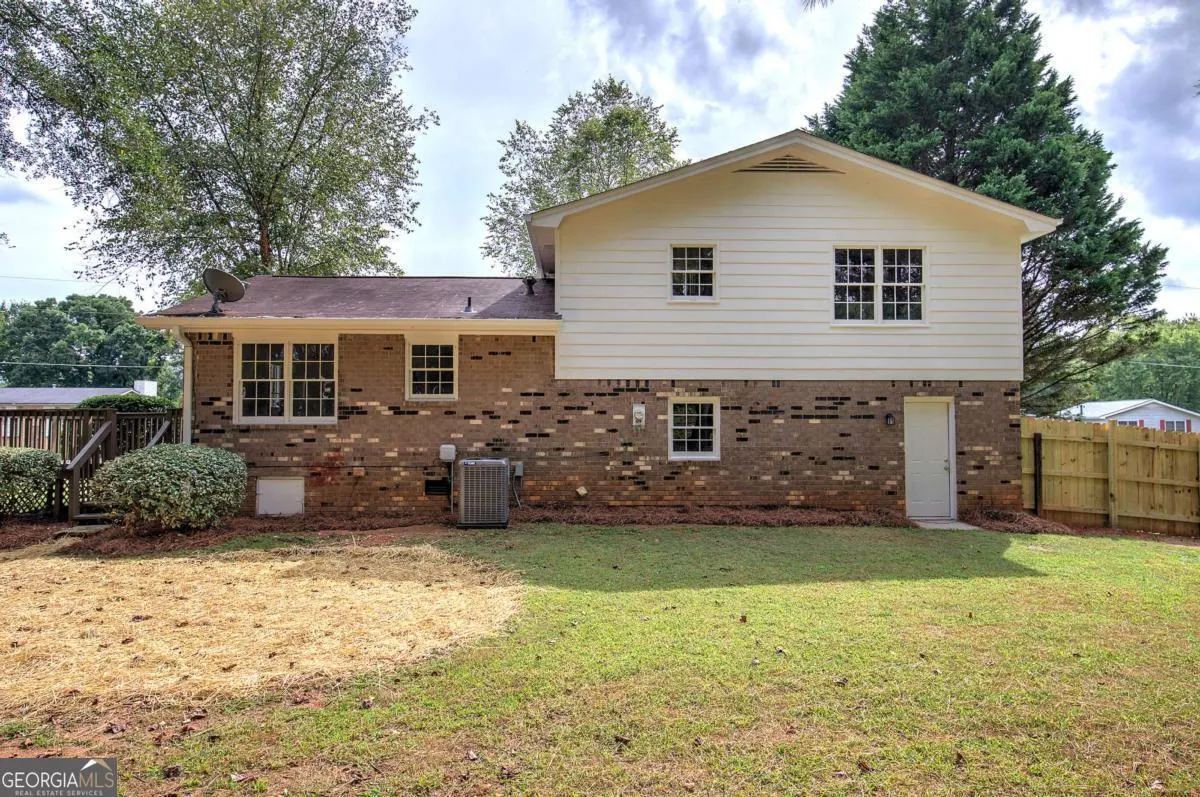 3524 Hopkins Way