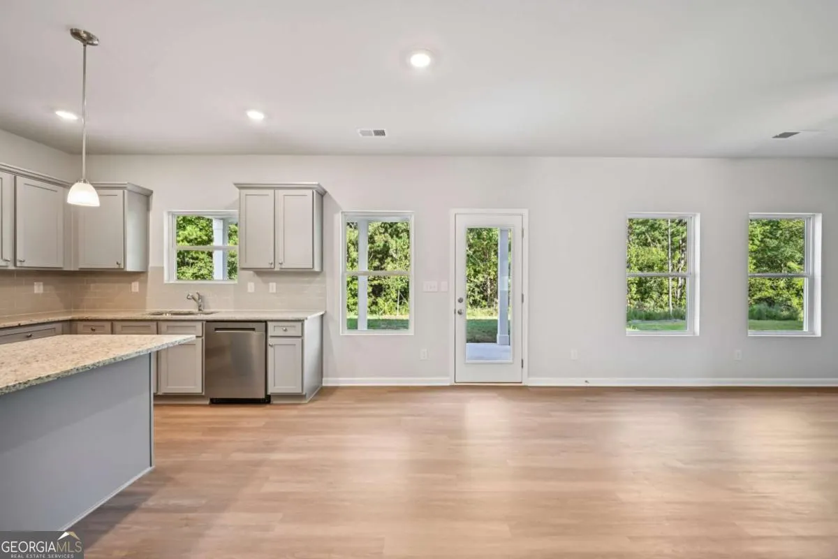 225 Cedar Wood Trace