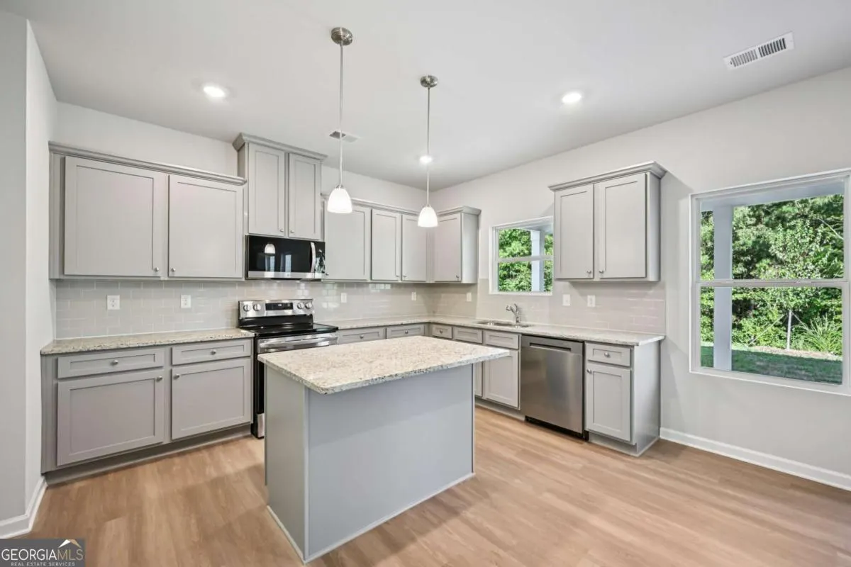 225 Cedar Wood Trace