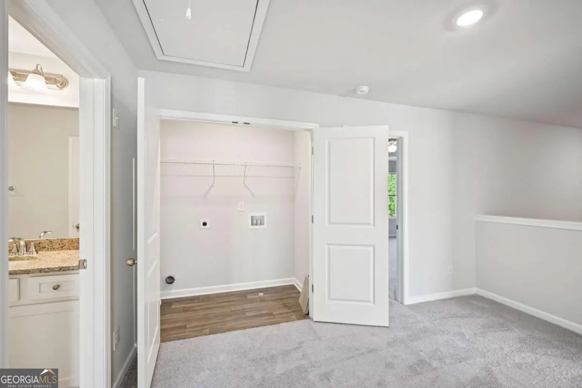 225 Cedar Wood Trace