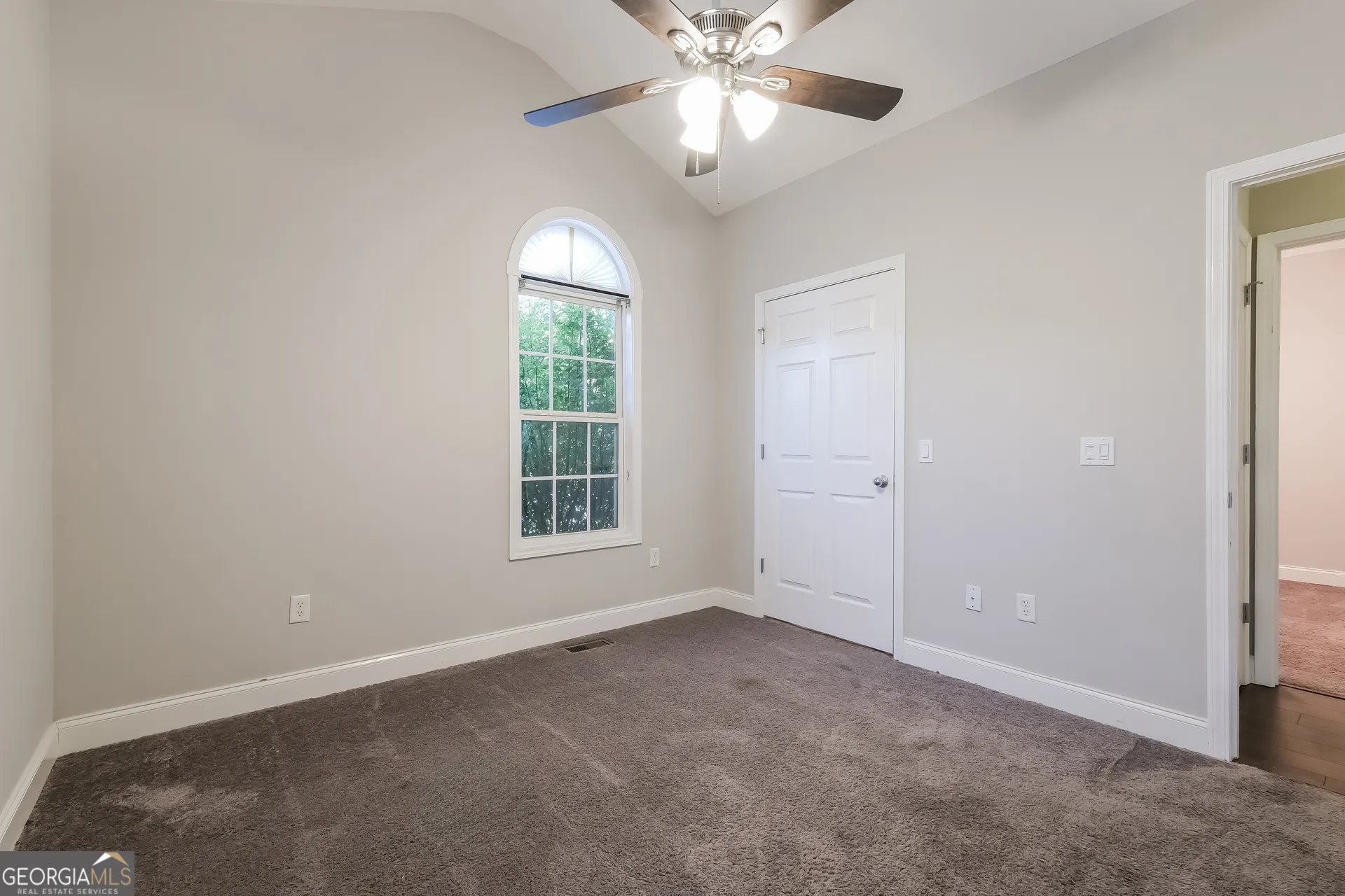 284 Ivey Lake Parkway