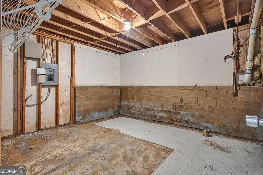3189 Glen Hollow Drive