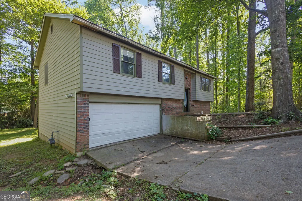 3189 Glen Hollow Drive