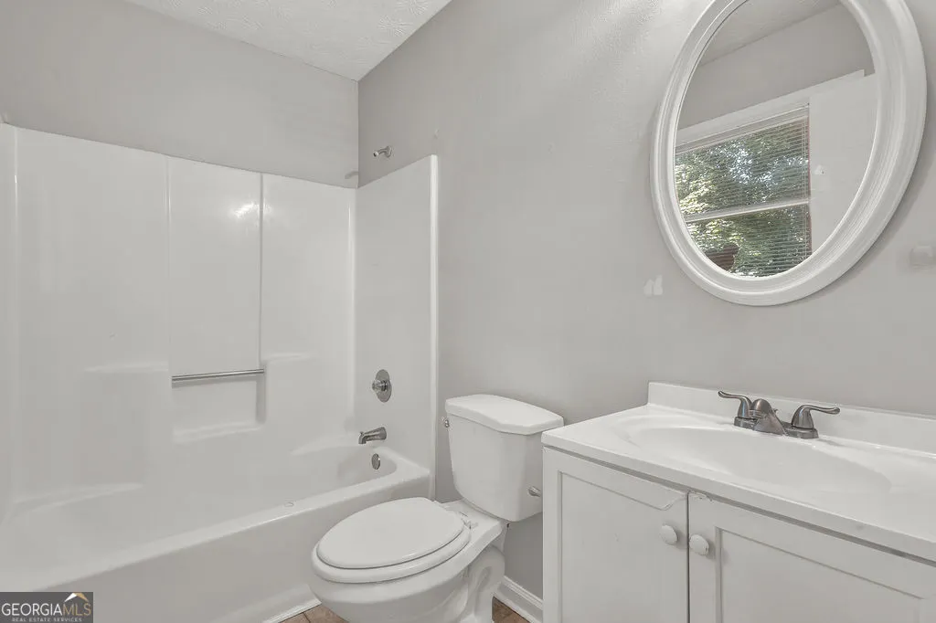 3189 Glen Hollow Drive