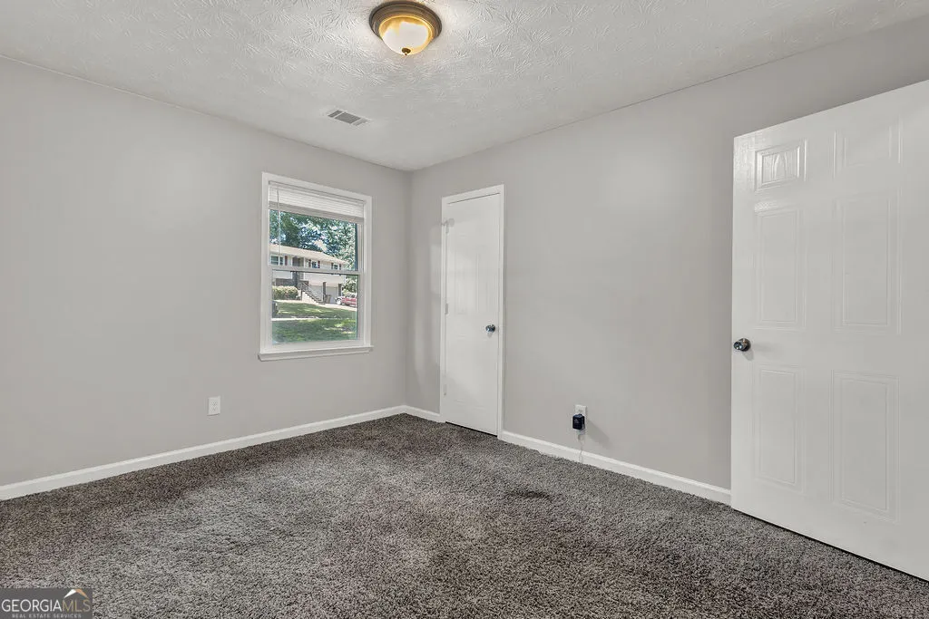 3189 Glen Hollow Drive