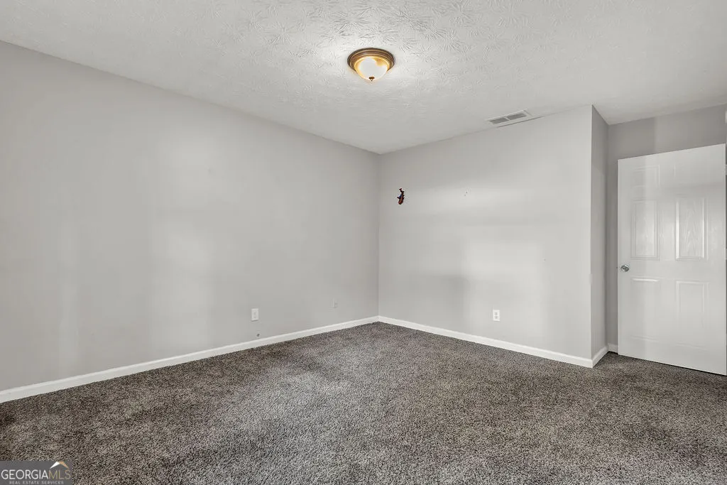 3189 Glen Hollow Drive