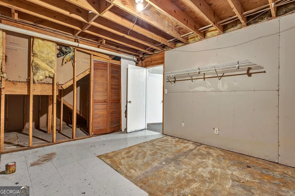 3189 Glen Hollow Drive
